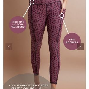 Savvi Geo Leggings Small EUC